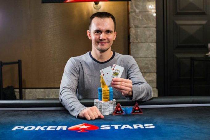 Mikita Badziakouski campeão do Super High Roller do EPT Barcelona