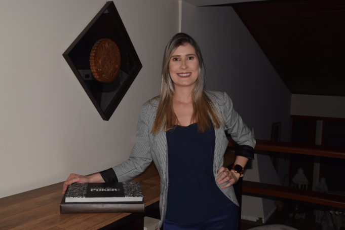 Larissa Buzon gerente de marketing do H2 Club Campinas