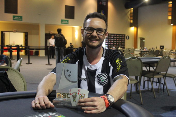 Fellipe Drapichinski campeão do Turbo Knockout do BSOP Floripa