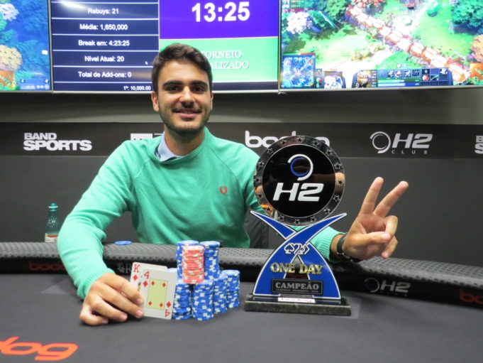 Fabiano Costa campeão do High Roller do H2 Club Campinas