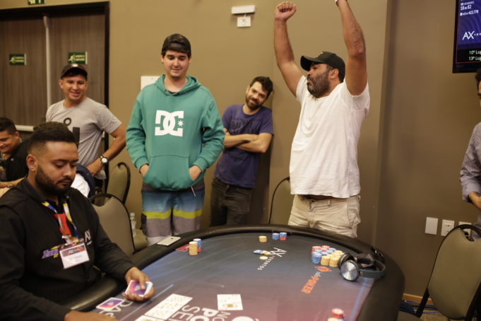 Cirilo Cordeiro estoura a bolha do High Roller do NPS Natal