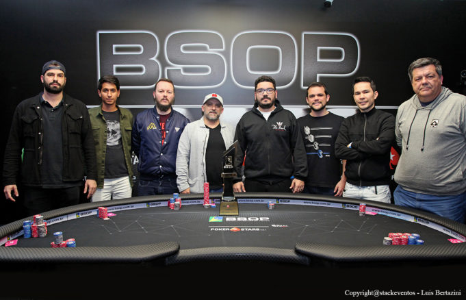 Mesa Final do Main Event do BSOP Gramado