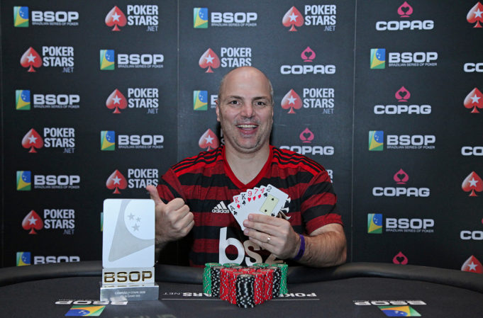 Alex Dentz campeão do 8-Game do BSOP Brasília