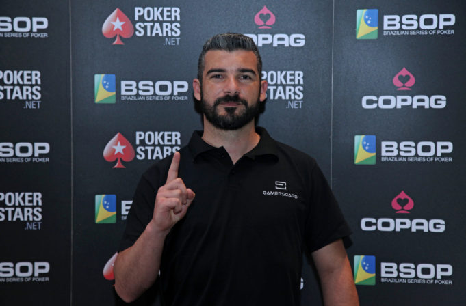 Rodrigo Jacomini campeão do Ranking GamersCard