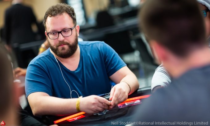 Pote de chip leader decretou a eliminação de Rodrigo Semeghini