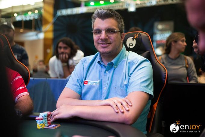 Dowgh-Santos acertou a leitura e deu um belo hero call no WPT