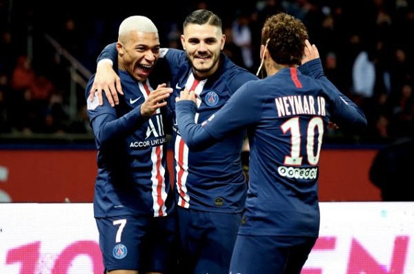 Mbappé (esq.), Mauro Icardi e Neymar (dir.) formam trio matador no PSG