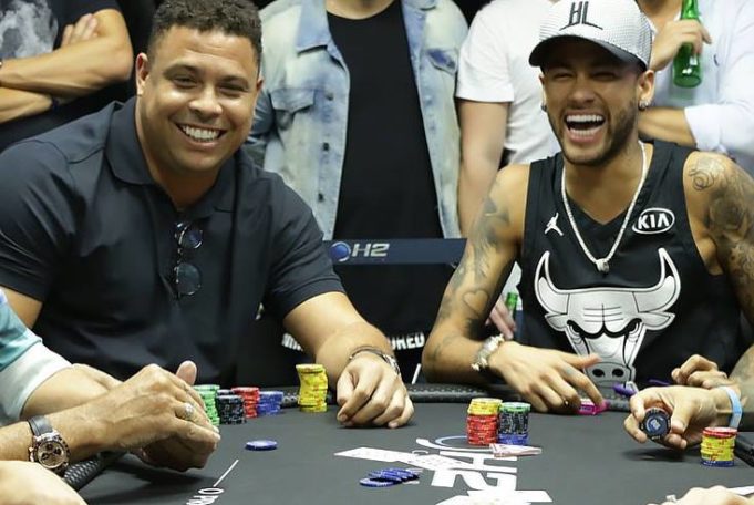 Neymar e Ronaldo fizeram noite histórica no H2 Club