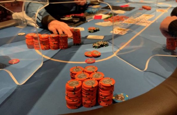 Andrew Neeme deu um hero fold nas mesas do Bellagio