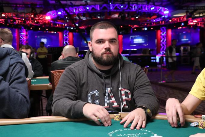 Pedro Padilha terminou o Dia 1A do Irish Poker Masters no topo do chip count