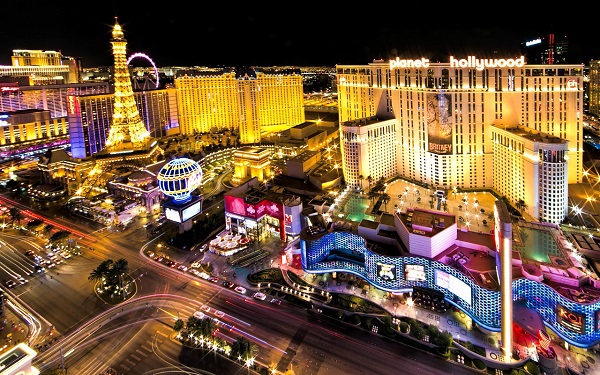 O governo de Nevada permitirá mais pessoas nos cassinos de Las Vegas