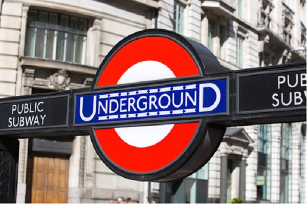 Um jogo underground em Londres acabou em multa para 25 pessoas