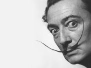 Salvador Dalí assina baralho e outros itens que estão sendo vendidos no eBay