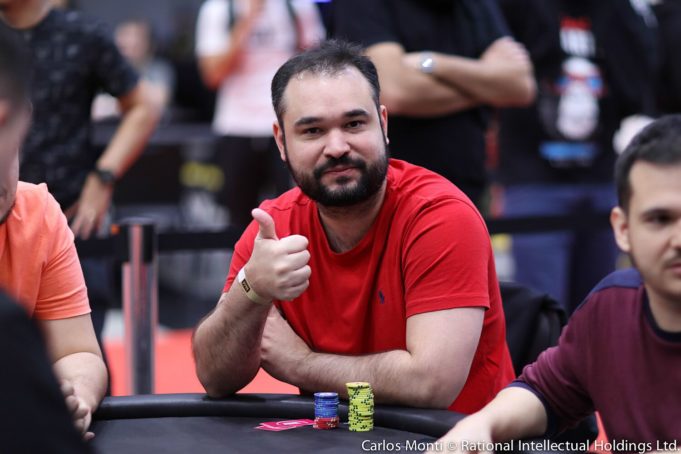 Ariel Bahia tem um stack confortável para o Dia Final