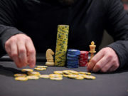 Evgeniy Amosenok dominou o heads-up e ficou com o título do Big Start Up do BSOP Online