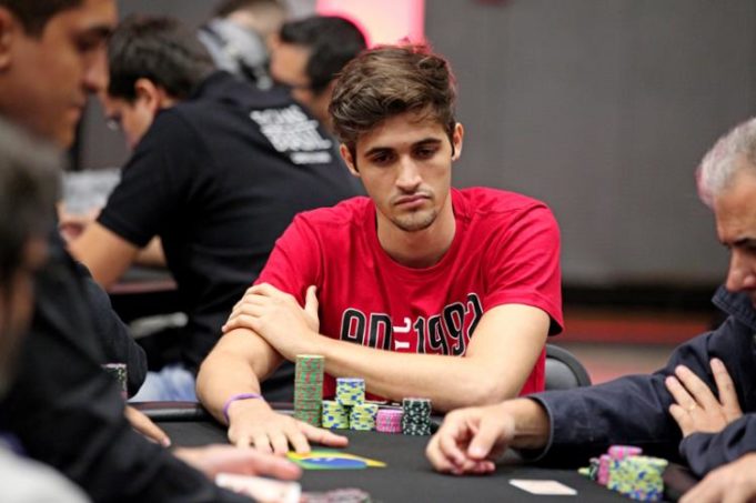 Allan Justino subiu ao pódio do torneio no SCOOP