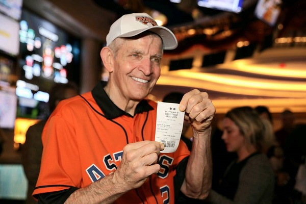 Mattress Mack tem mais um motivo para torcer pelo título do Houston Astros