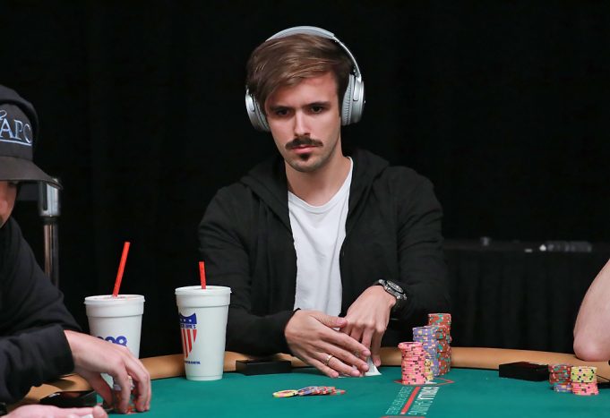 Yuri Martins completou 18 semanas no topo do poker online