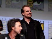 David Harbour é um grande fã de poker