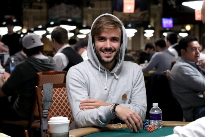 Yuri Martins levou uma bad beat em um torneio de US$ 5 mil