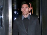 Lionel Messi na saída de cassino em Londres