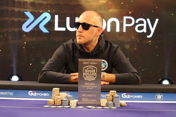 Selahaddin Bedir conquistou a maior premiação da carreira nesta sexta (27) (Foto: PokerNews)