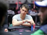 Bruno Volkmann puxa a fila em um field estrelado no WCOOP