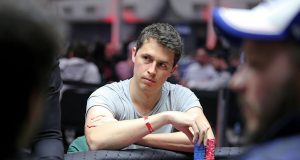 Bruno Volkmann puxa a fila em um field estrelado no WCOOP