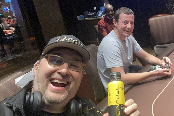 Phil Hellmuth e Tom Dwan se enfrentarão novamente (Foto: Reprodução/Twitter)