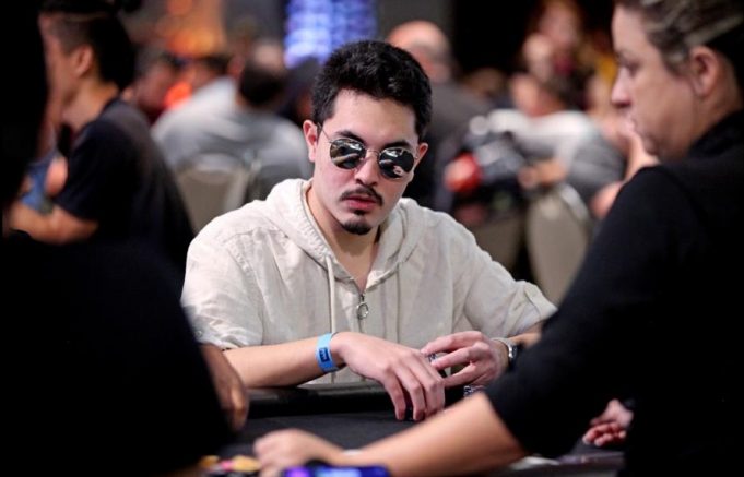 Edson Tsutsumi Jr. colocou seu nome na história do poker brasileiro