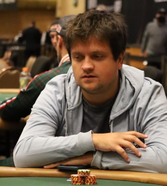 Eduardo Silva caiu no Dia 3 do Double Stack da WSOP