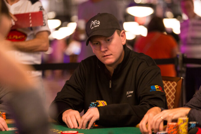 Ben Lamb foi quem juntou mais fichas até agora no Evento #53 da WSOP