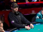 Phil Hellmuth já começou a WSOP 2021 no stress