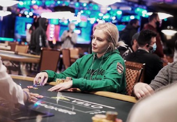 Vanessa Kade não gostou de jogar short handed na WSOP (Foto: Gustavo Bô)