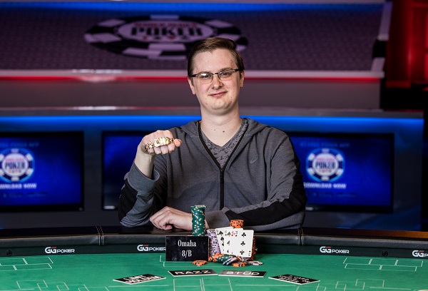 Kevin Gerhart se sagrou campeão do Evento #40, o HORSE Championship da WSOP