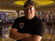 Chris Moneymaker apareceu no Dia 1F do Main Event da WSOP