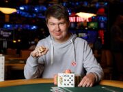 Denis Strebkov agora é bicampeão da WSOP