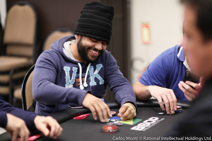 Wender Oliveira chega forte no Sunday Million