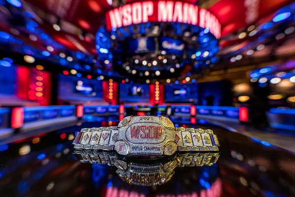 Os números finais do Main Event da WSOP foram conhecidos (Reprodução/Twitter @WSOP)