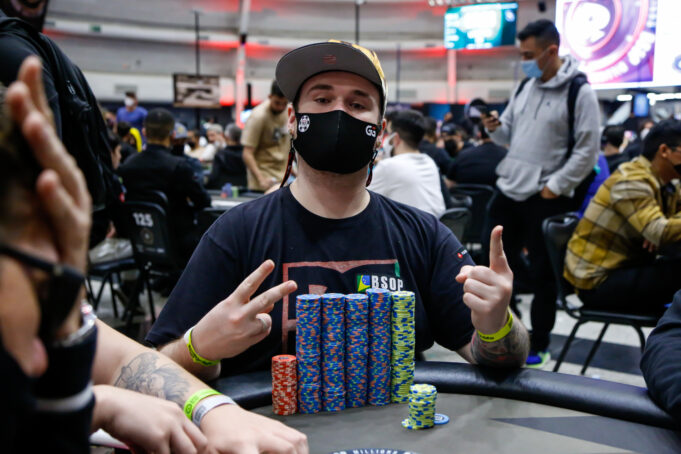 Anthony Barranqueiros possui grande vantagem no Main Event do BSOP Millions