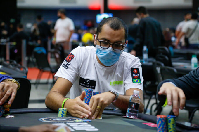 Rafael Moraes puxou um generoso pote após o estouro da bolha no BSOP Millions