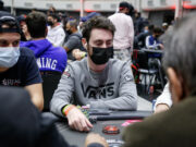 Carlos Henrique aparece no topo do chip count do Mini ME do EPT Online