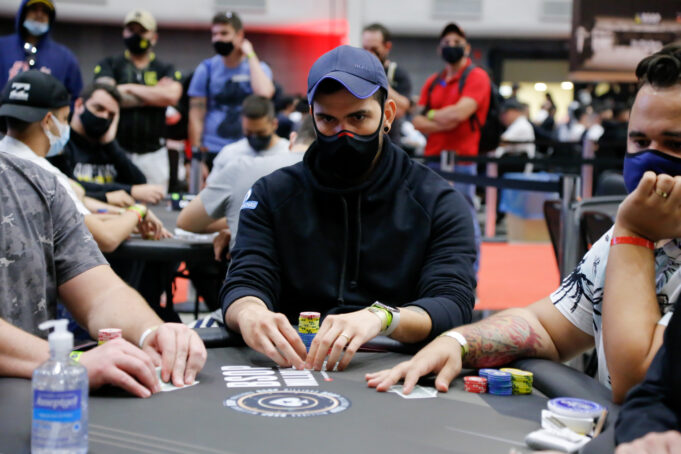 Gabriel Moura possui o maior stack entre os classificados