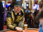 Phil Hellmuth foi convidado para uma mesa cheio de celebridades da internet