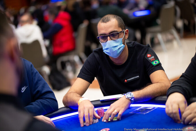 Rafael Moraes (foto) fez mesa final na série do PokerStars