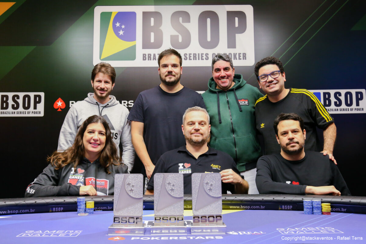 Mesa final do 8-Game Mix do BSOP Rio