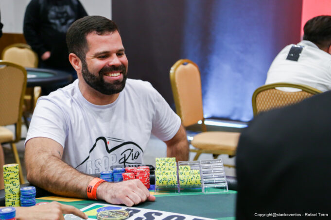 Fred Câmara tem um belo stack no Main Event do BSOP Rio