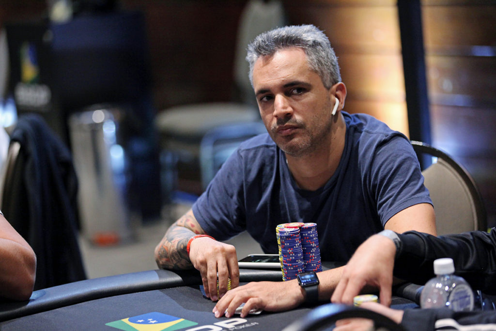 Lúcio Antunes está em terceiro no ranking de Pot-Limit Omaha