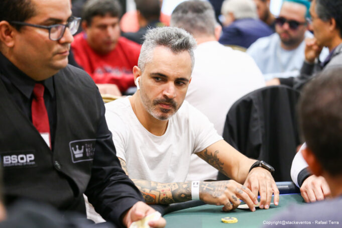 Lucio Antunes buscará o ranking de Pot-Limit Omaha