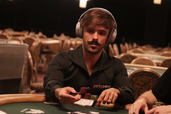 Yuri Martins garantiu mais um ITM na WSOP 2022